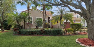 5 bedroom  Villa for sale in Coral Springs, Florida