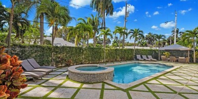 5 bedroom  Villa for sale in Hollywood, Florida