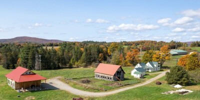 8 room Detached House for sale in Danville, Vermont