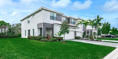 Townhouse for sale in Lake Worth, United States