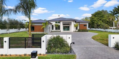 6 bedroom  Villa for sale in Miami, Florida