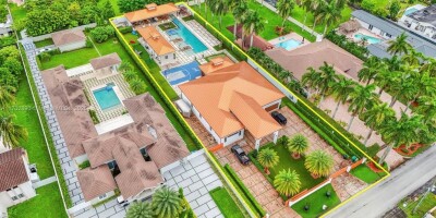 4 bedroom  Villa for sale in Miami, Florida