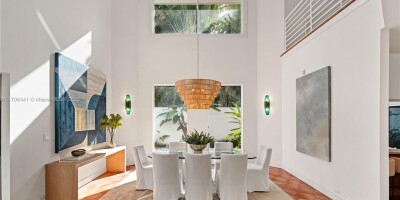 5 bedroom  Villa for sale in Coconut Grove, Florida