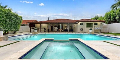 5 bedroom  Villa for sale in Miami, Florida