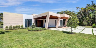 6 bedroom  Villa for sale in Miami, Florida