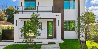 5 bedroom  Villa for sale in North Miami Beach, United States