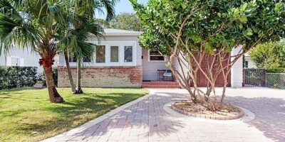 Villa for sale in Lake Worth, Florida