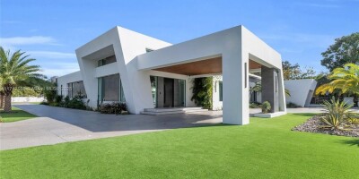 Villa for sale in Miami, Florida