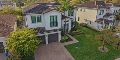 5 bedroom  Villa for sale in Hollywood, United States