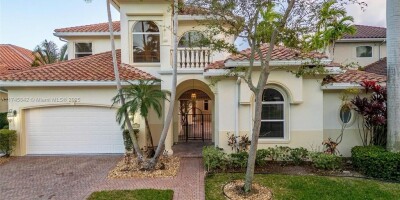 4 bedroom  Villa for sale in Hollywood, Florida