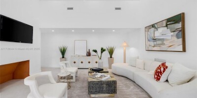 Villa for sale in Miami Shores, United States