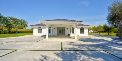 Villa for sale in Miami, United States