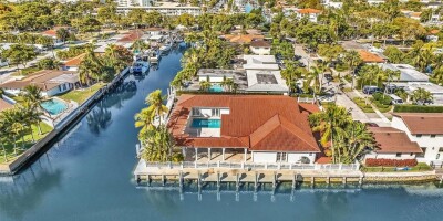 4 bedroom  Villa for sale in North Miami, United States