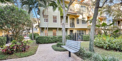 Townhouse for sale in Palm Beach Gardens, Florida
