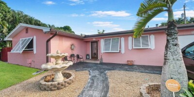4 bedroom  Villa for sale in Lake Worth, Florida