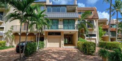 4 bedroom  Townhouse for sale in Palmetto Bay, United States