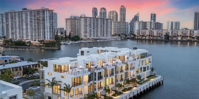 4 bedroom  Townhouse for sale in North Miami Beach, United States