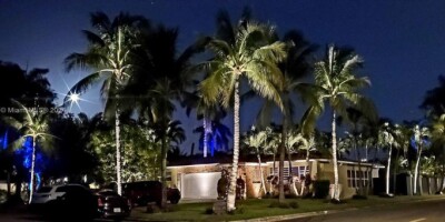 4 bedroom  Villa for sale in Hollywood, Florida