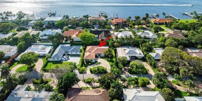 3 bedroom  Villa for sale in Lantana, Florida