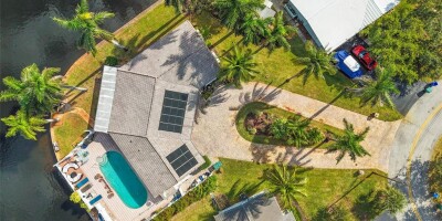 3 bedroom  Villa for sale in Oakland Park, Florida