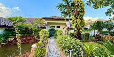 Villa for sale in Miami, United States