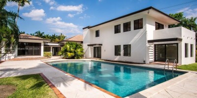 4 bedroom  Villa for sale in Miami, Florida