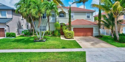 5 bedroom  Villa for sale in Lake Worth, United States
