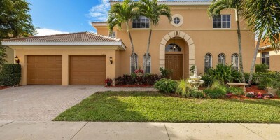 5 bedroom  Detached House for sale in Fort Myers, Florida