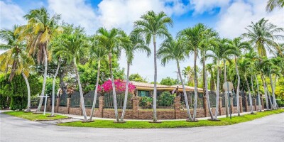 4 bedroom  Villa for sale in Miami, Florida