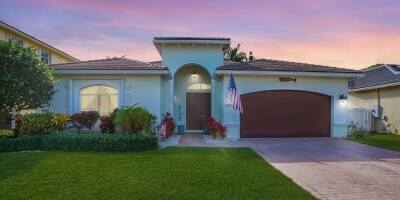 4 bedroom  Villa for sale in Lake Worth, United States