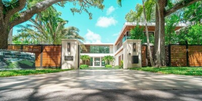 Villa for sale in Miami, United States