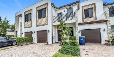 4 bedroom  Townhouse for sale in Miami, Florida
