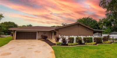 4 bedroom  Villa for sale in Coral Springs, Florida