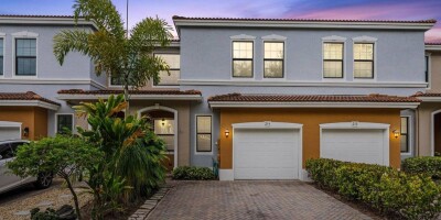 Townhouse for sale in Delray Beach, Florida