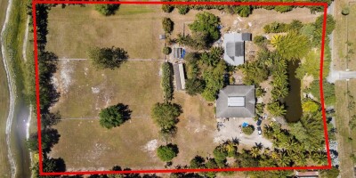 Villa for sale in The Acreage, United States