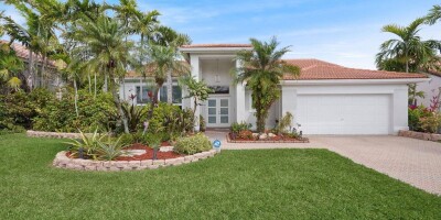 4 bedroom  Villa for sale in Pembroke Pines, Florida