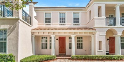Townhouse for sale in Boca Raton, United States