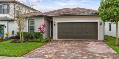 Villa for sale in Lake Worth, Florida