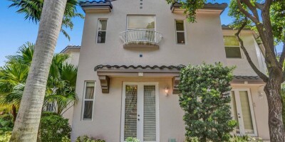 3 bedroom  Townhouse for sale in Pompano Beach, Florida
