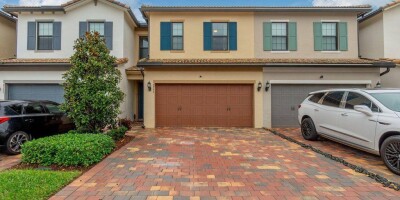 Townhouse for sale in Lake Worth, Florida
