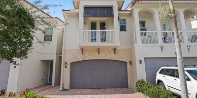 3 bedroom  Townhouse for sale in Boca Raton, Florida