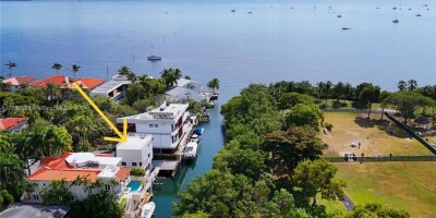 6 bedroom  Villa for sale in Miami, Florida