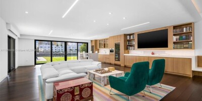 Villa for sale in Miami Beach, Florida