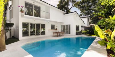 4 bedroom  Villa for sale in Coconut Grove, United States