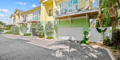 Townhouse for sale in Pompano Beach, Florida