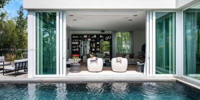 3 bedroom  Villa for sale in Miami Beach, Florida