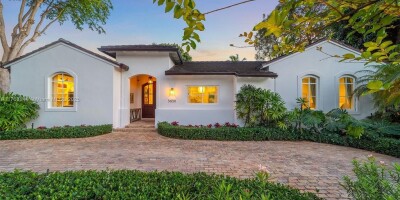 Villa for sale in South Miami, Florida