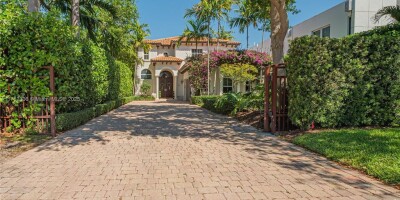 Villa for sale in Miami, Florida