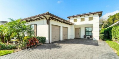 3 bedroom  Villa for sale in West Palm Beach, Florida