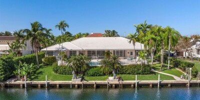 Villa for sale in Coral Gables, United States